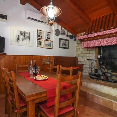 Klen In Smoljanci * Svetvinčenat