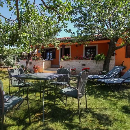 Klen In Smoljanci *