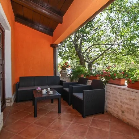 Klen In Smoljanci Holiday home