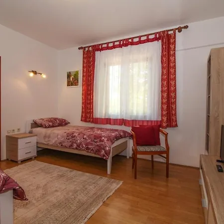 Klen In Smoljanci Holiday home