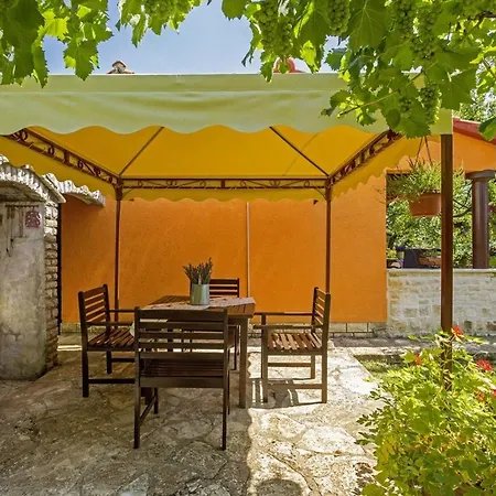 Klen In Smoljanci * Svetvincenat