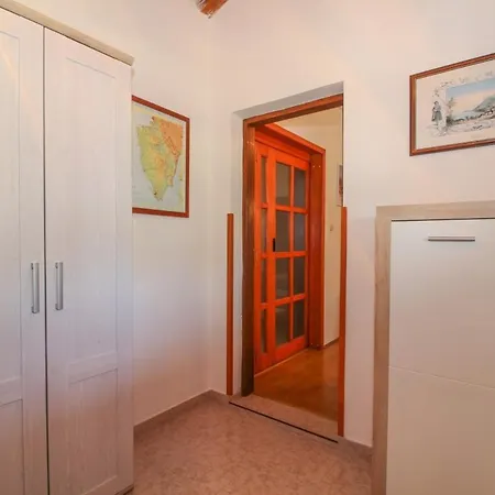 Klen In Smoljanci Holiday home *